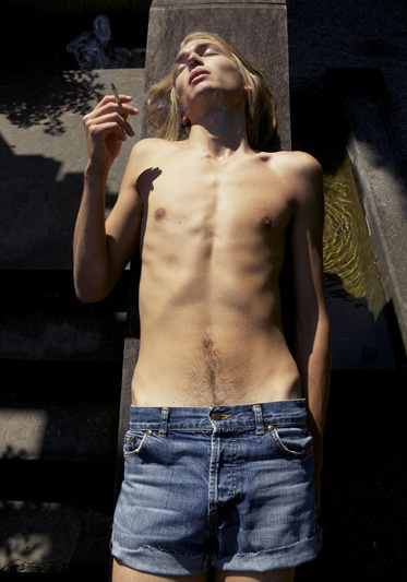 Male model photo shoot of Rene Melliger