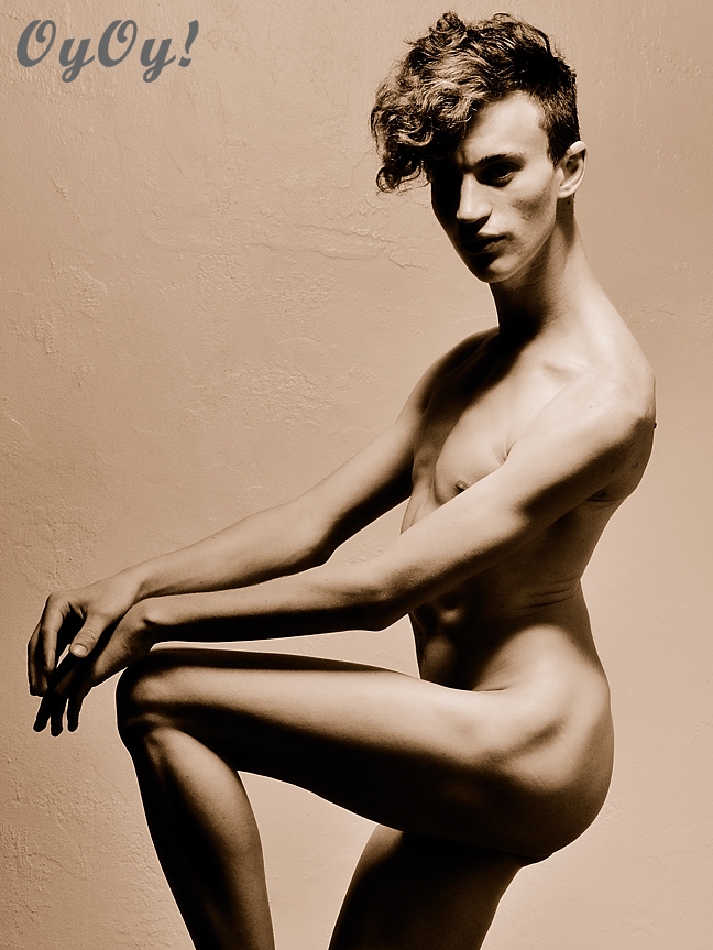 Male model photo shoot of Antonio DAmbra by OyOy