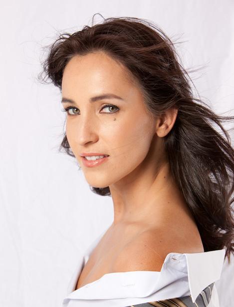 Female model photo shoot of Simona Morales