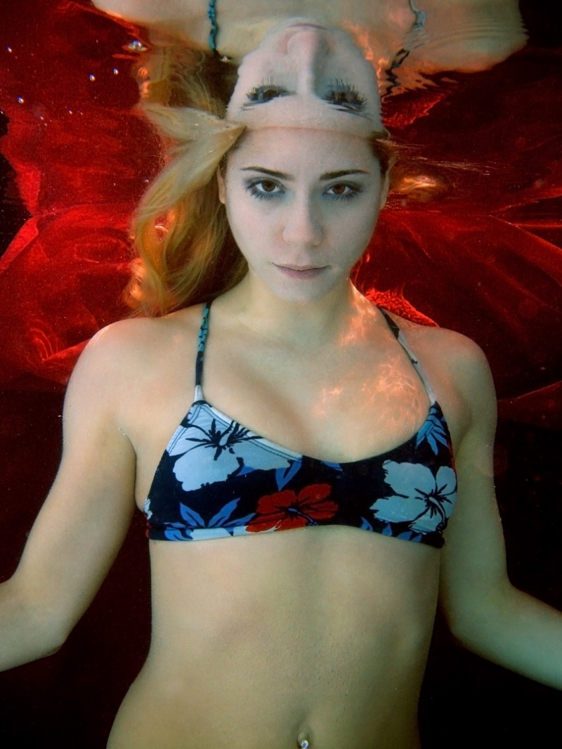 Male and Female model photo shoot of Ken Myers Underwater and Rachel Iris in Pool