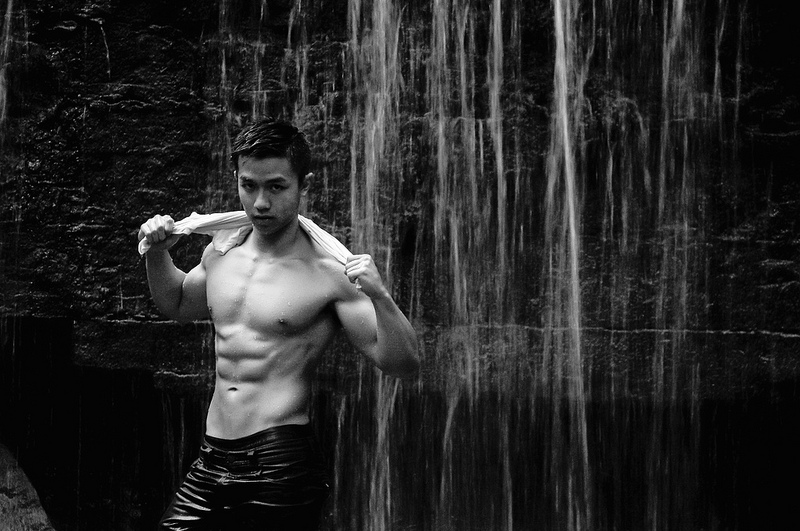 Male model photo shoot of Tony Do