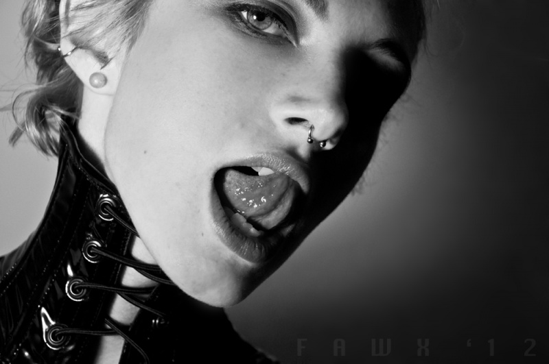 Female model photo shoot of Rew by Foto Fawx