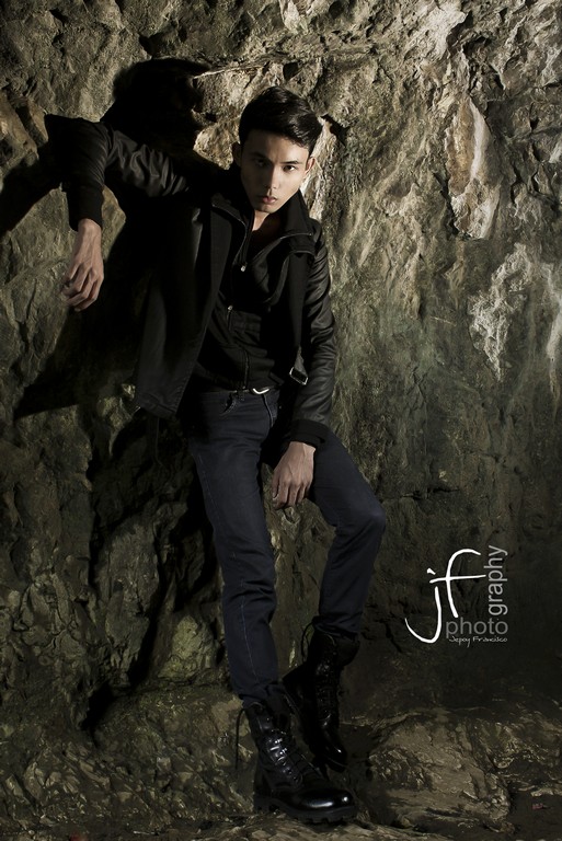 Male model photo shoot of Tiger Image-JFrancisco