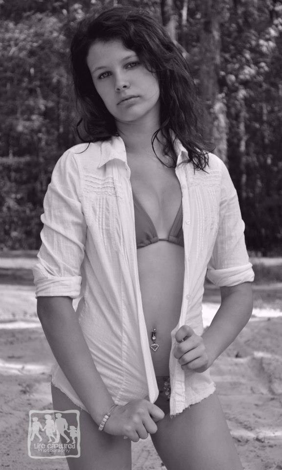 Female model photo shoot of Allyssa Faith in Shongaloo, Louisiana