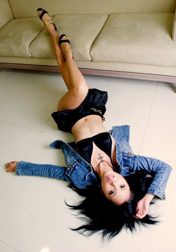 Female model photo shoot of Liz in Taipei, Taiwan