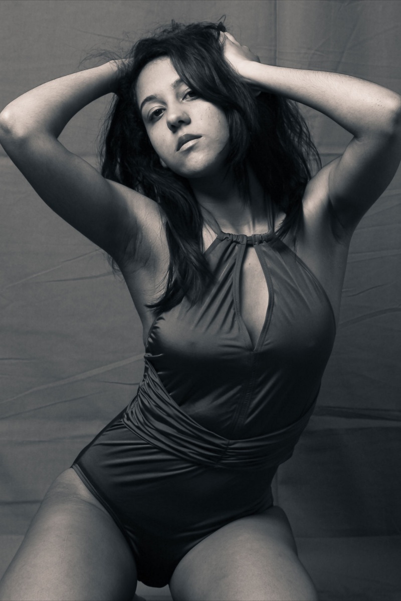 Female model photo shoot of RicardaJazz