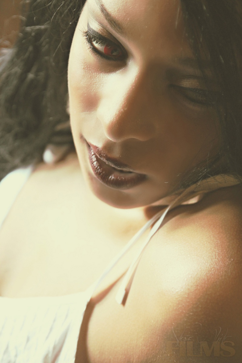 Female model photo shoot of Unique Basquez by stevewhitefilms