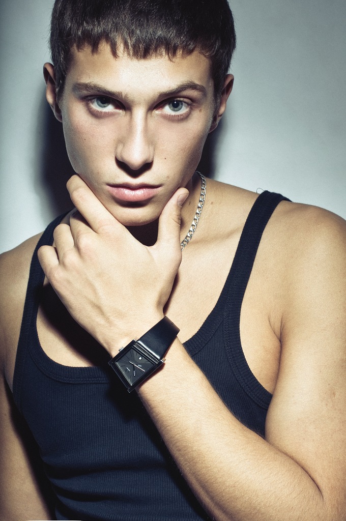 Male model photo shoot of Dima Stepanov