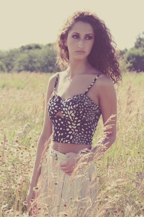 Female model photo shoot of Yana Aviva