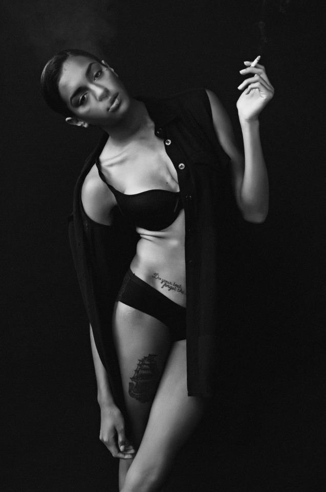 Female model photo shoot of DestinyStrudwick by Tdnphoto