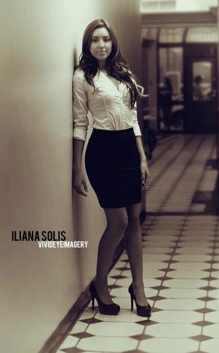 Female model photo shoot of Iliana Solis