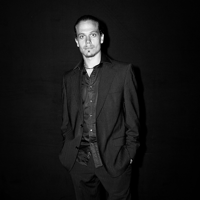Male model photo shoot of Peter_Kay 