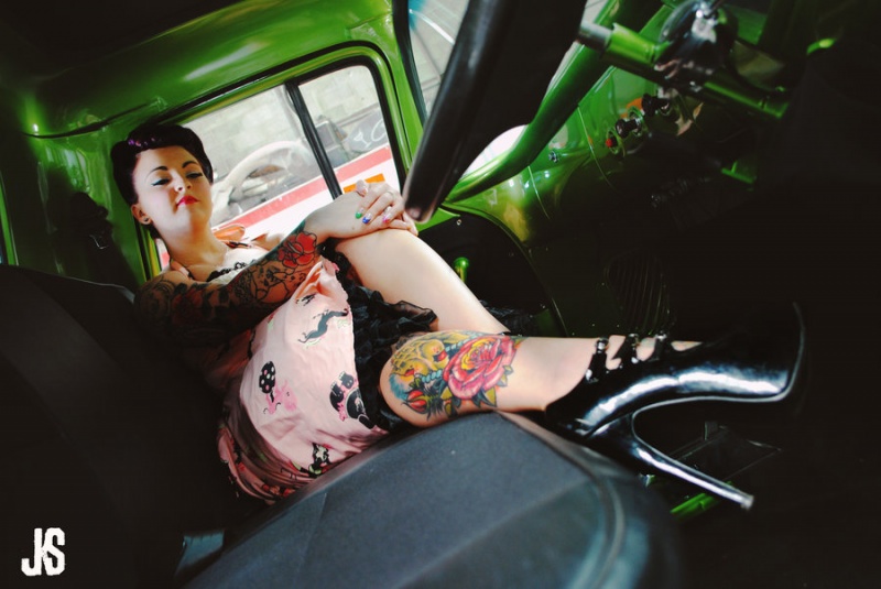 Female model photo shoot of JKSmart Photography and poppydonyx in County Villains Hot Rods garage