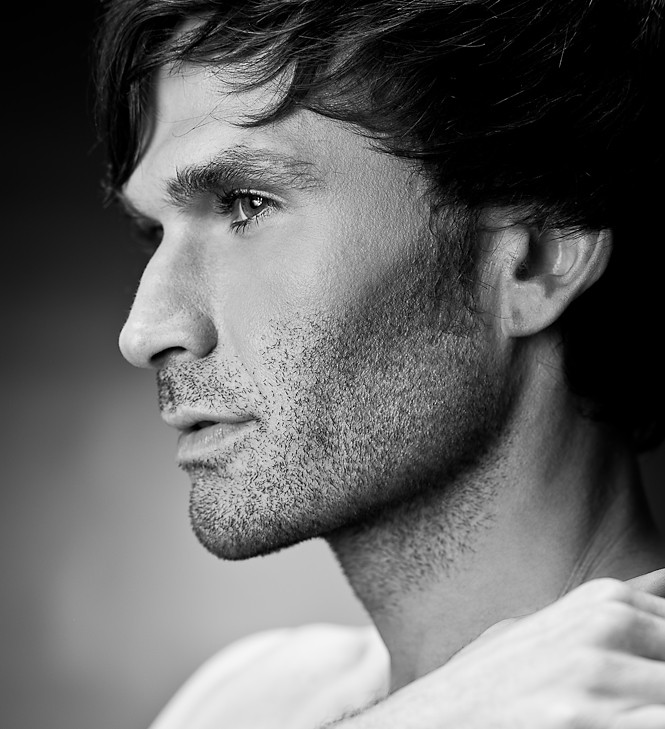 Male model photo shoot of David Joets