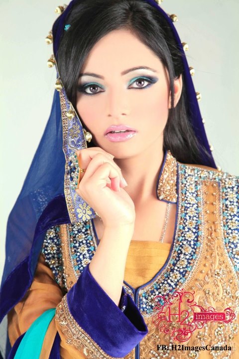 Female model photo shoot of arunastouch