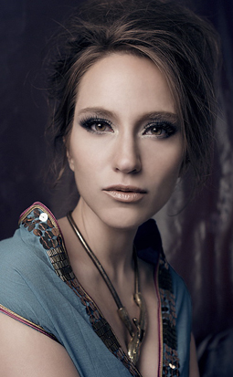 Female model photo shoot of Inessa Kraft