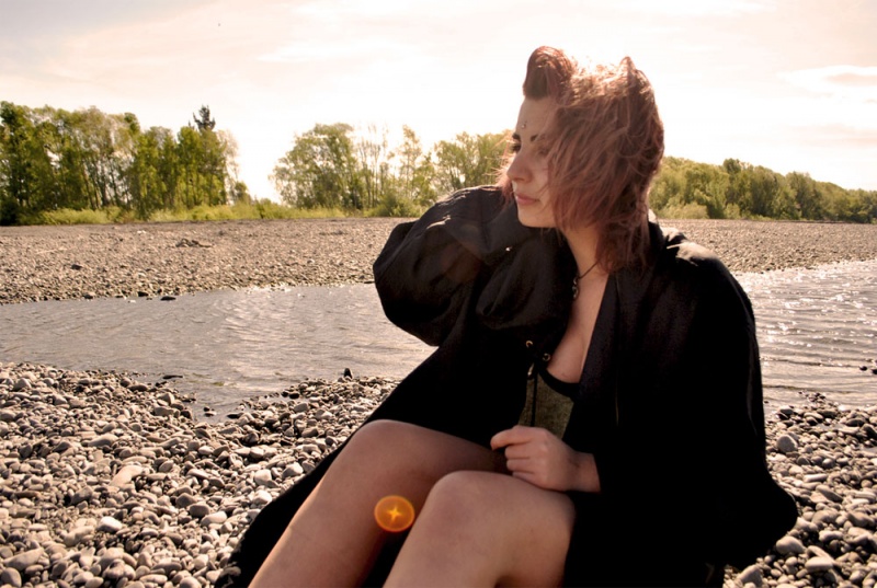 Female and Male model photo shoot of Bel Geor and Im tacky in Tuki Tuki River