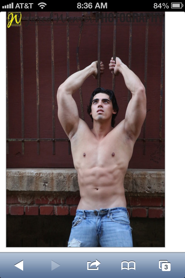 Male model photo shoot of Ozzie Gallegos
