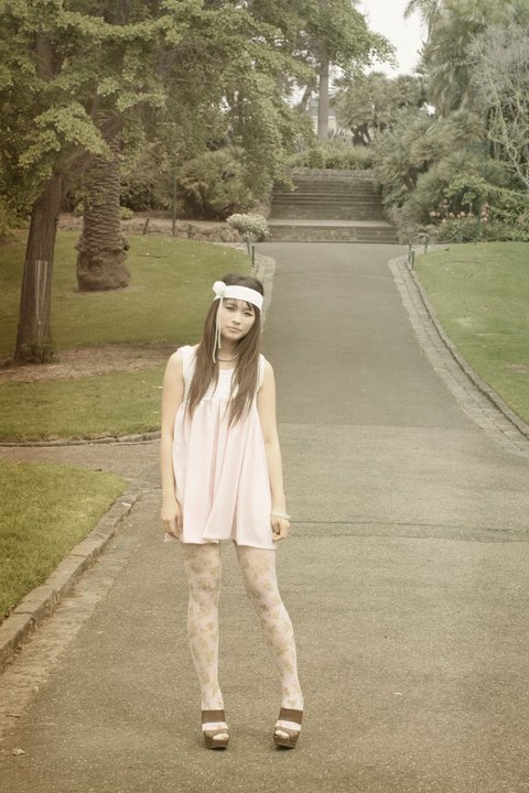 Female model photo shoot of Vi Vuong in Footscray Park
