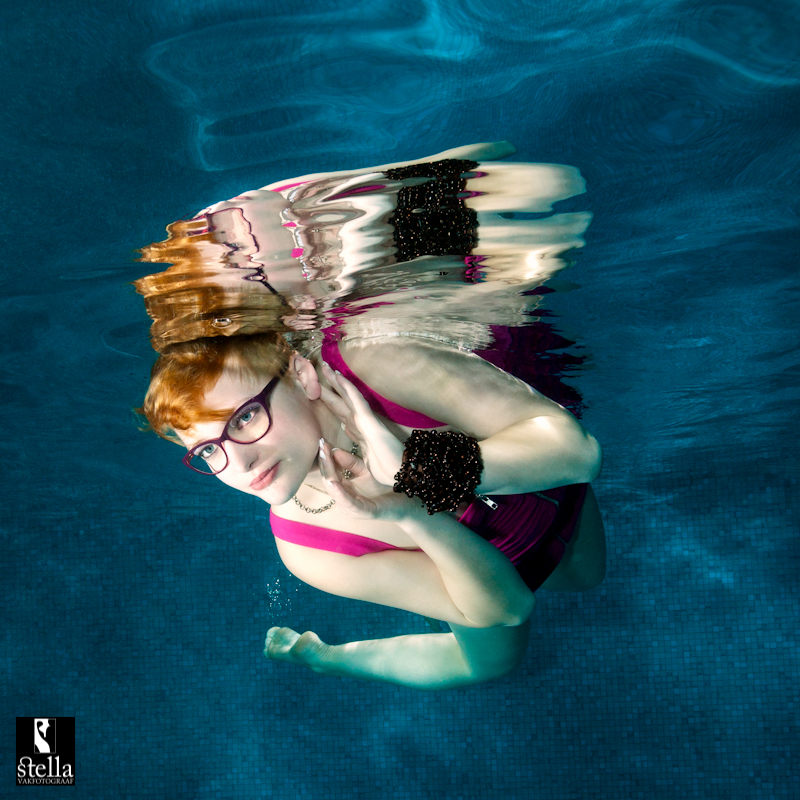 Female model photo shoot of NoortjevO in Underwater