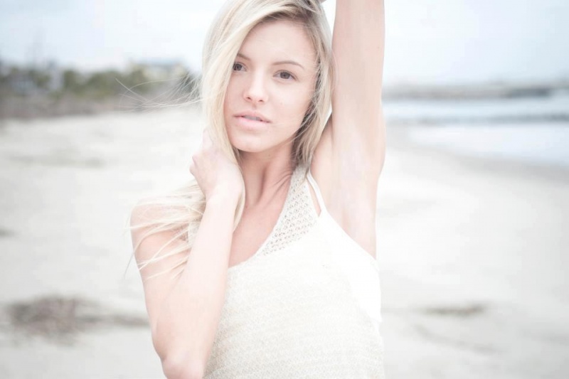 Female model photo shoot of Katherine Small