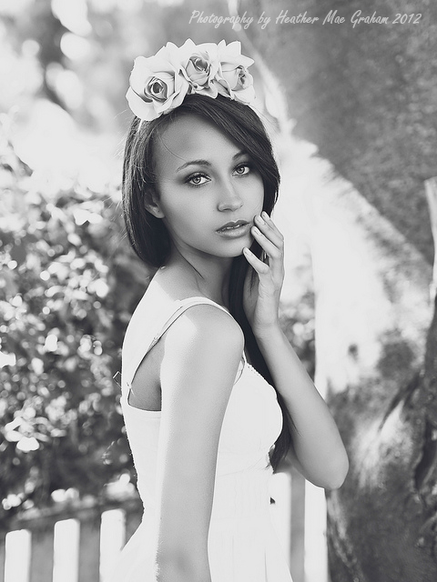 Female model photo shoot of Lanika Thomas by PhotographybyHMG