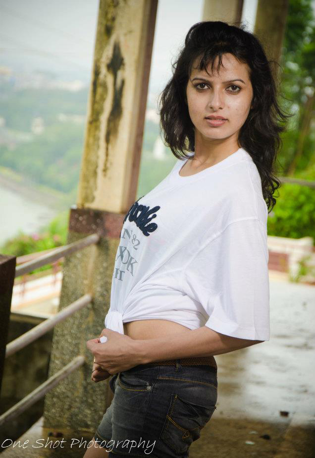 Female model photo shoot of Anshika Dash