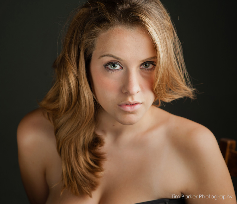Female model photo shoot of Maxx by tbarker
