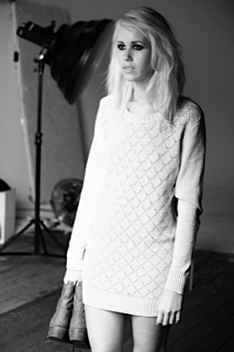 Female model photo shoot of Mia Poklepovich