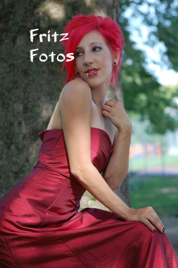 Female model photo shoot of darkrose021