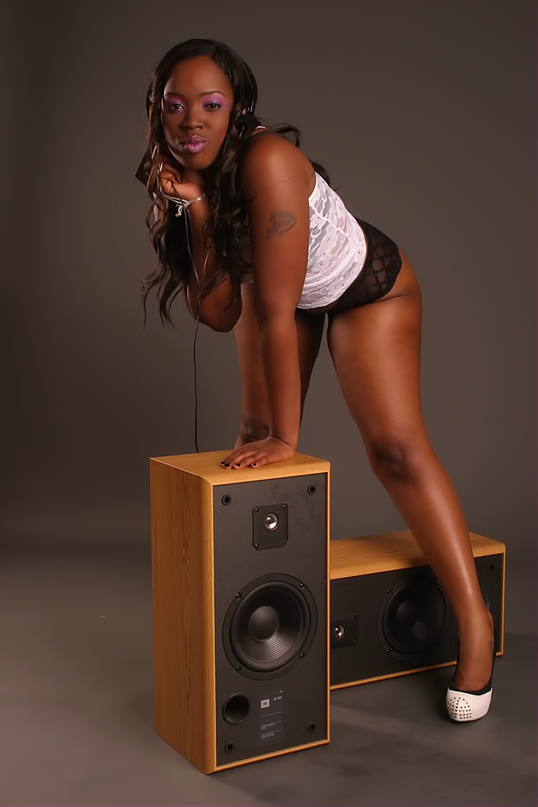 Female model photo shoot of Chanel Monay in NC