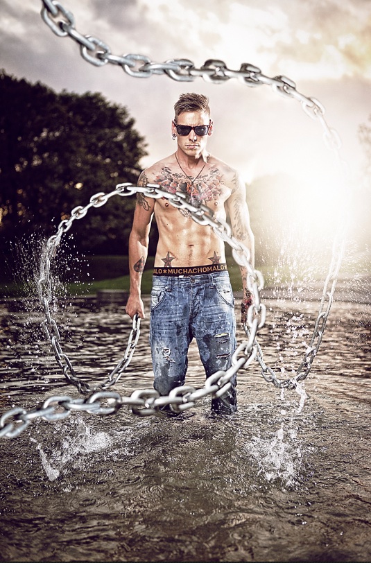 Male model photo shoot of rick-y in Sthlm