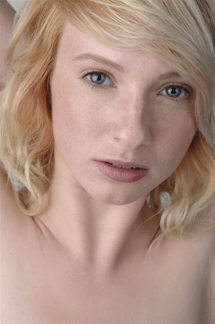 Female model photo shoot of Vicki Suddaby MUA