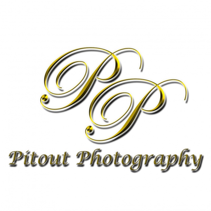 0 model photo shoot of Pitout Photography