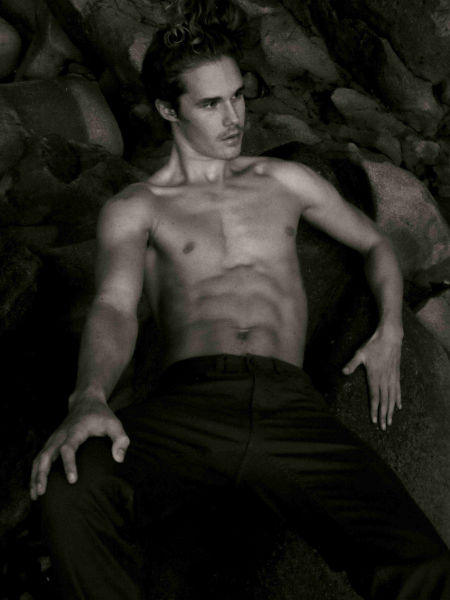 Male model photo shoot of Benjamin Kessler