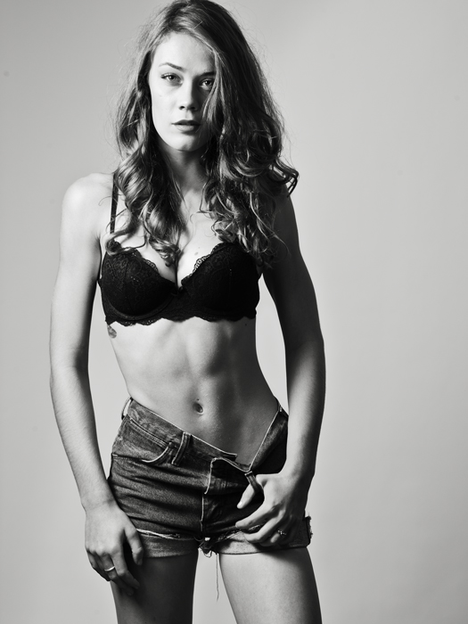Female model photo shoot of  Jessi Neidert 