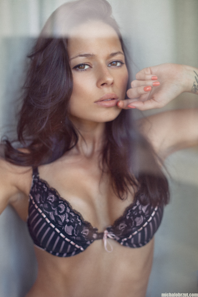 Female model photo shoot of Sylvia Nawrat