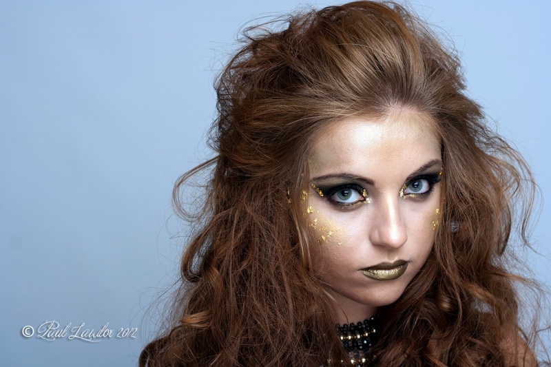 Female model photo shoot of laura horner