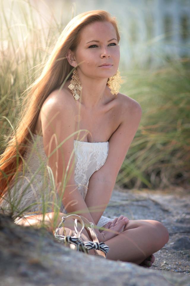 Female model photo shoot of Shawna Steck in Stuart Florida