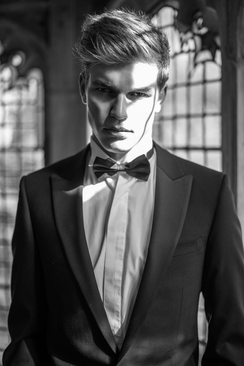 Male model photo shoot of Luke Perger