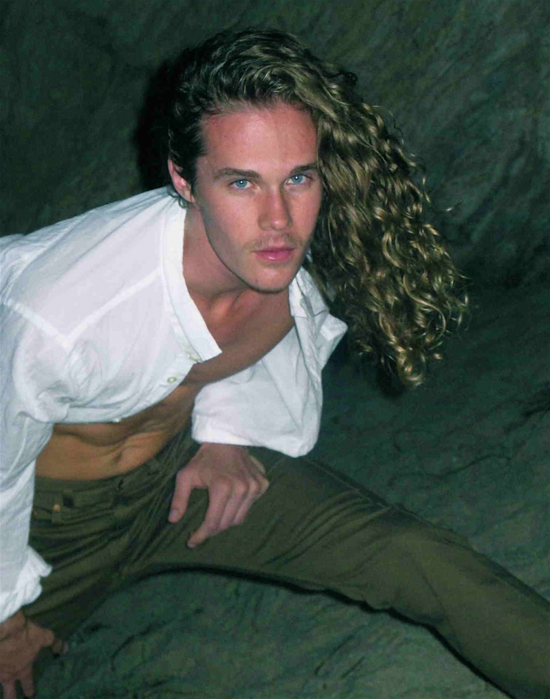 Male model photo shoot of Benjamin Phillip