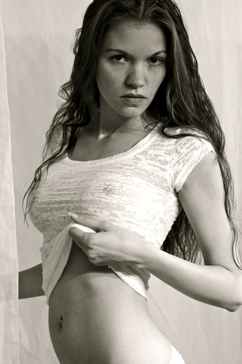 Female model photo shoot of amarie77