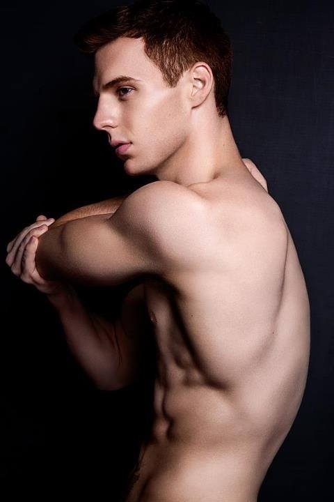 Male model photo shoot of Steven Trumon