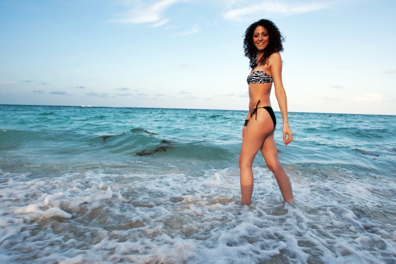 Female model photo shoot of Jennifer Jae Jones in Miami Beach