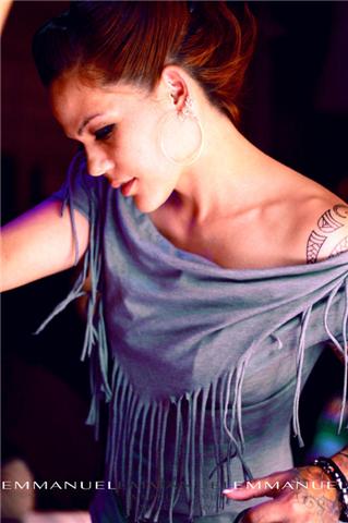 Female model photo shoot of laurie lynne thirteen