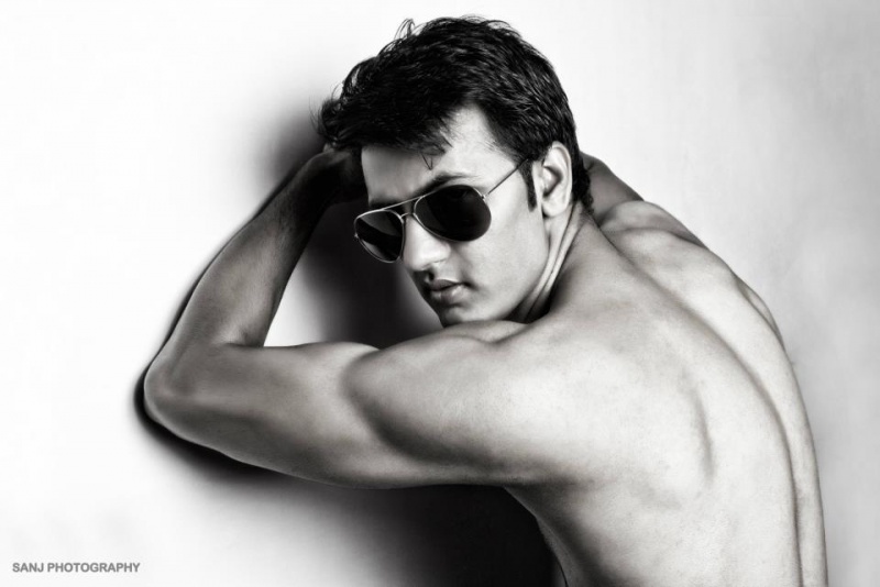 Male model photo shoot of Sanjay Kumar in Delhi, India
