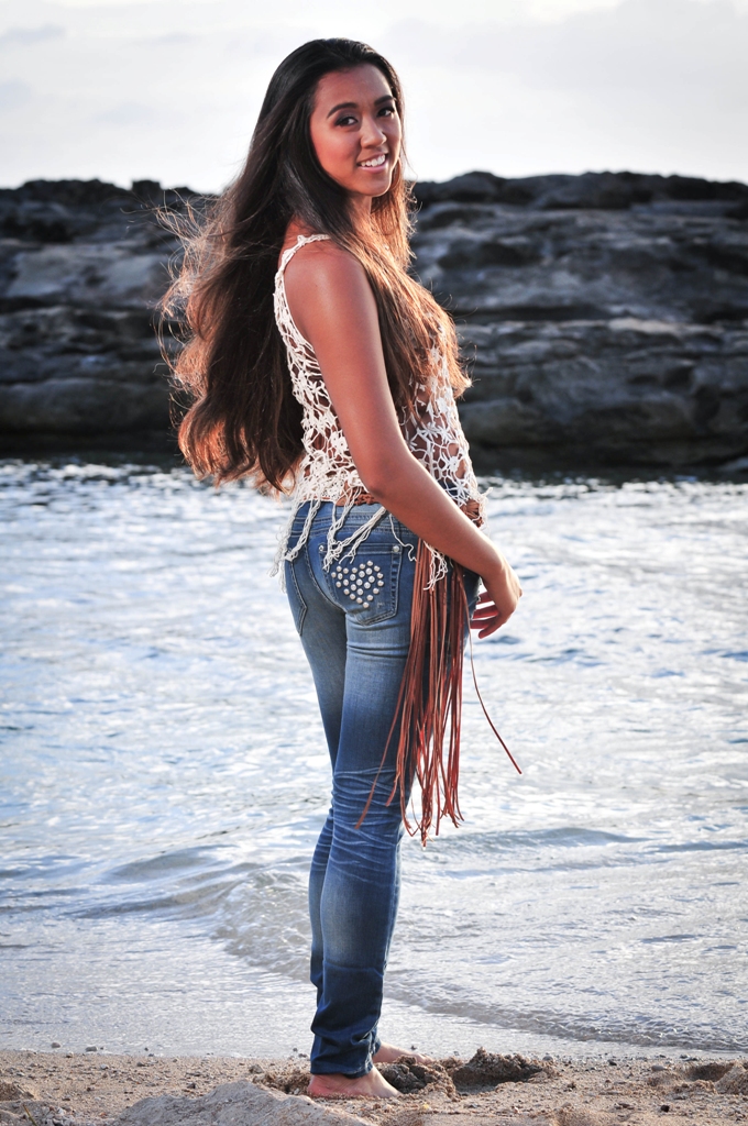 Female model photo shoot of Kiani Kuuleialoha Ahia by Edz Photography in Ko'olina, Hawaii