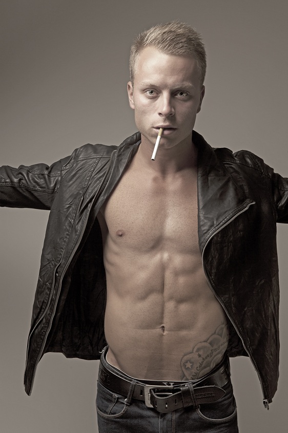 Male model photo shoot of Phill Philipov