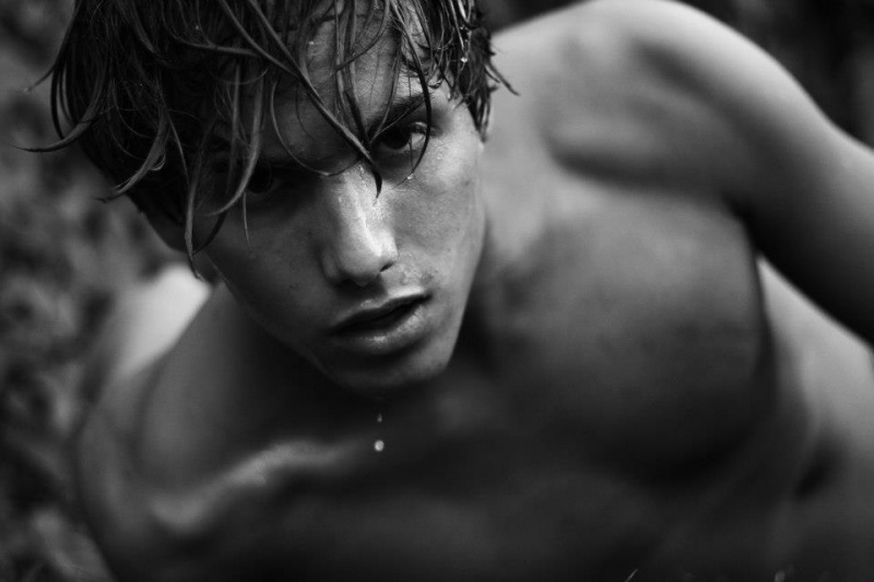 Male model photo shoot of Thomas Scherzy