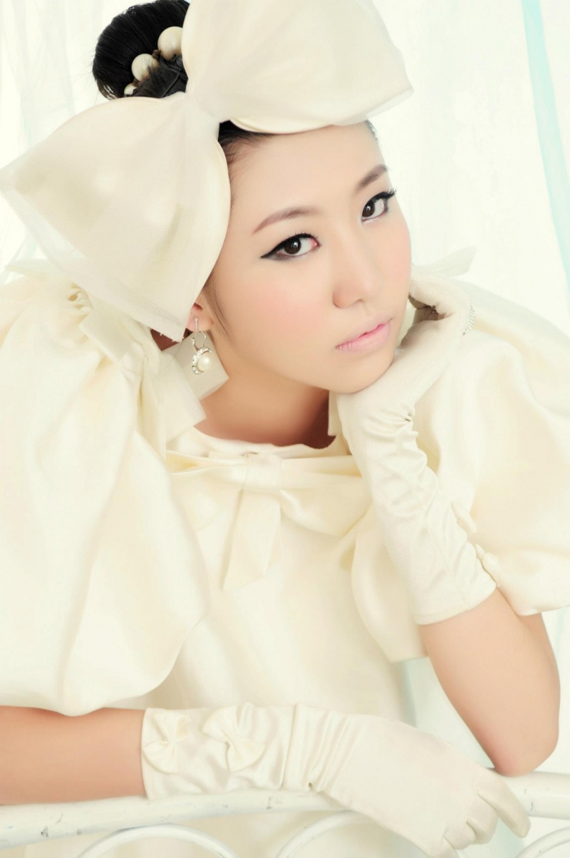 Female model photo shoot of Angeli Li